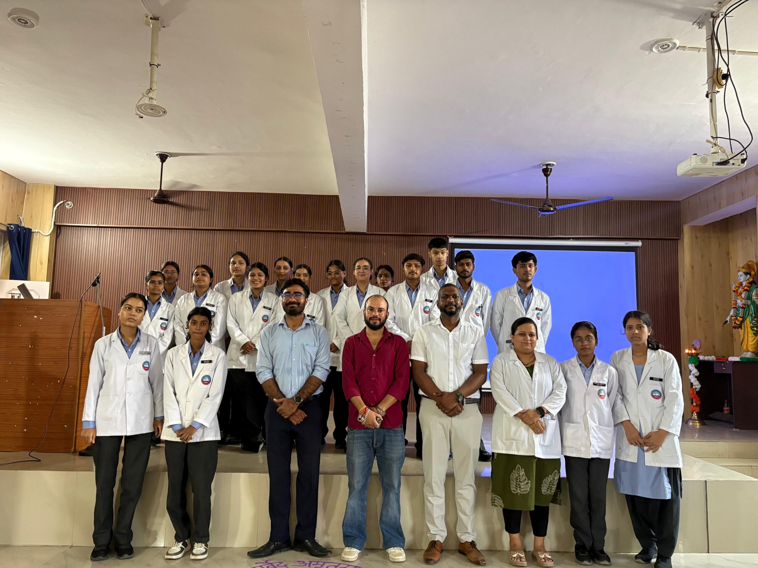 स्पर्श हिमालय विश्वविद्यालय में MY भारत की राष्ट्रीय ऑनलाइन क्विज, युवाओं ने दिखाया उत्साह